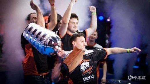 乐部与全球 乐部与全球