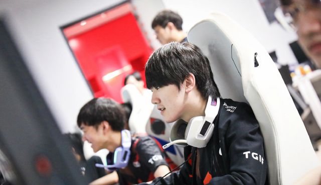 顽强防守注 顽强防守注